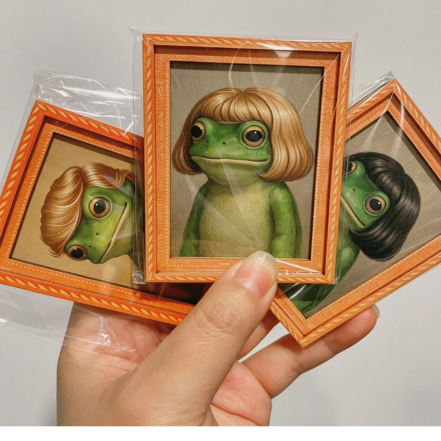 ミニ木製フォトフレームカエル冷蔵庫マグネット面白い緑のカエル - Engraved Wood Frame のレビューと価格